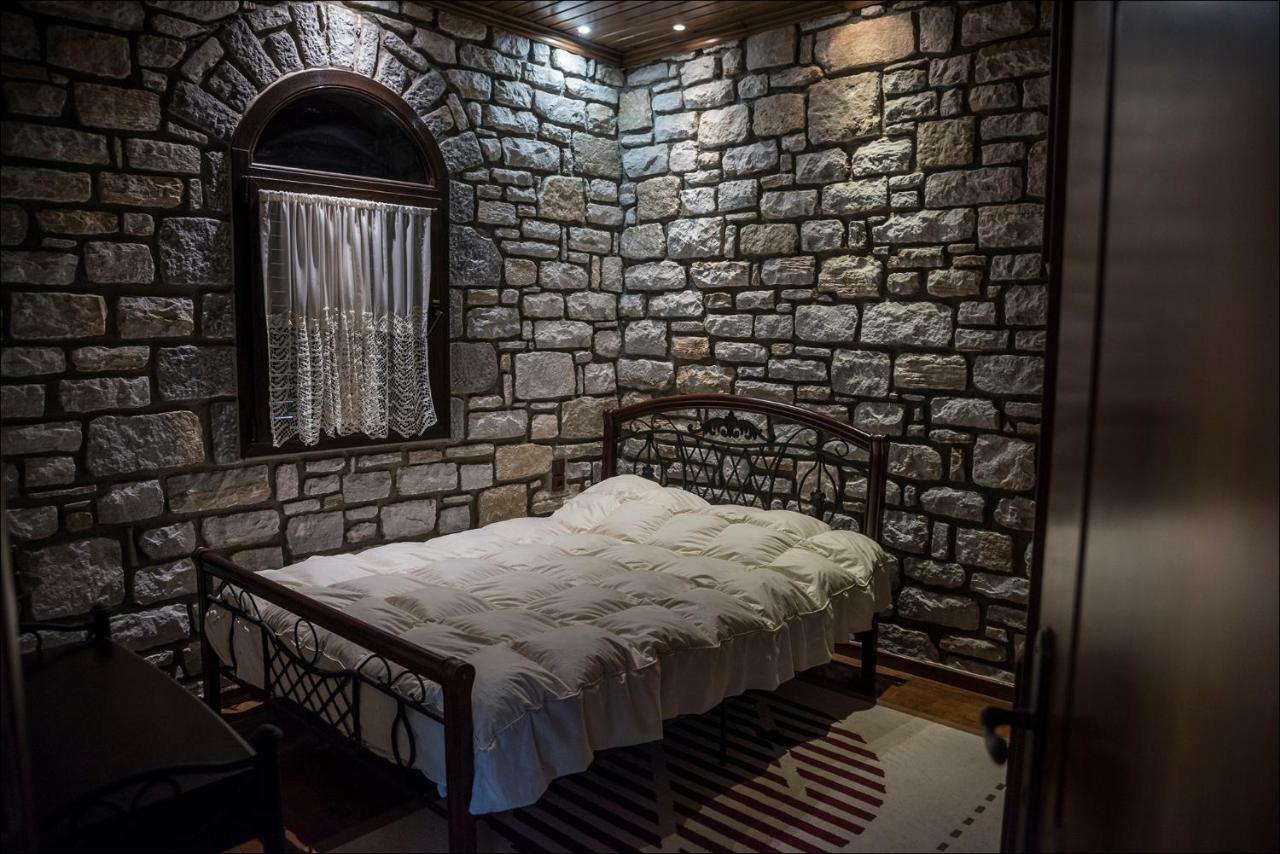 Вілла Stone Mansion Anavryti, Αμα 20569 Містрас Екстер'єр фото