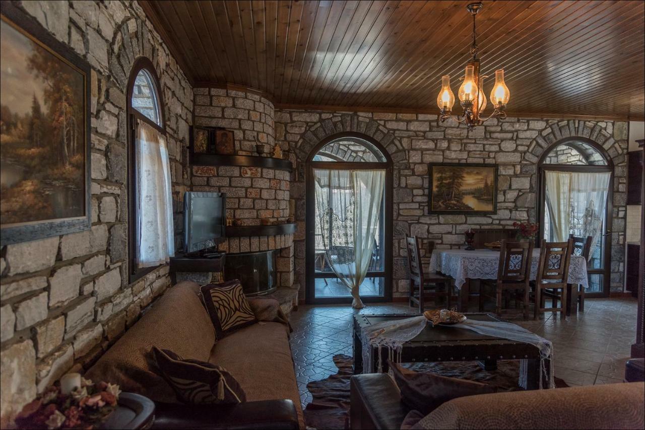 Вілла Stone Mansion Anavryti, Αμα 20569 Містрас Екстер'єр фото