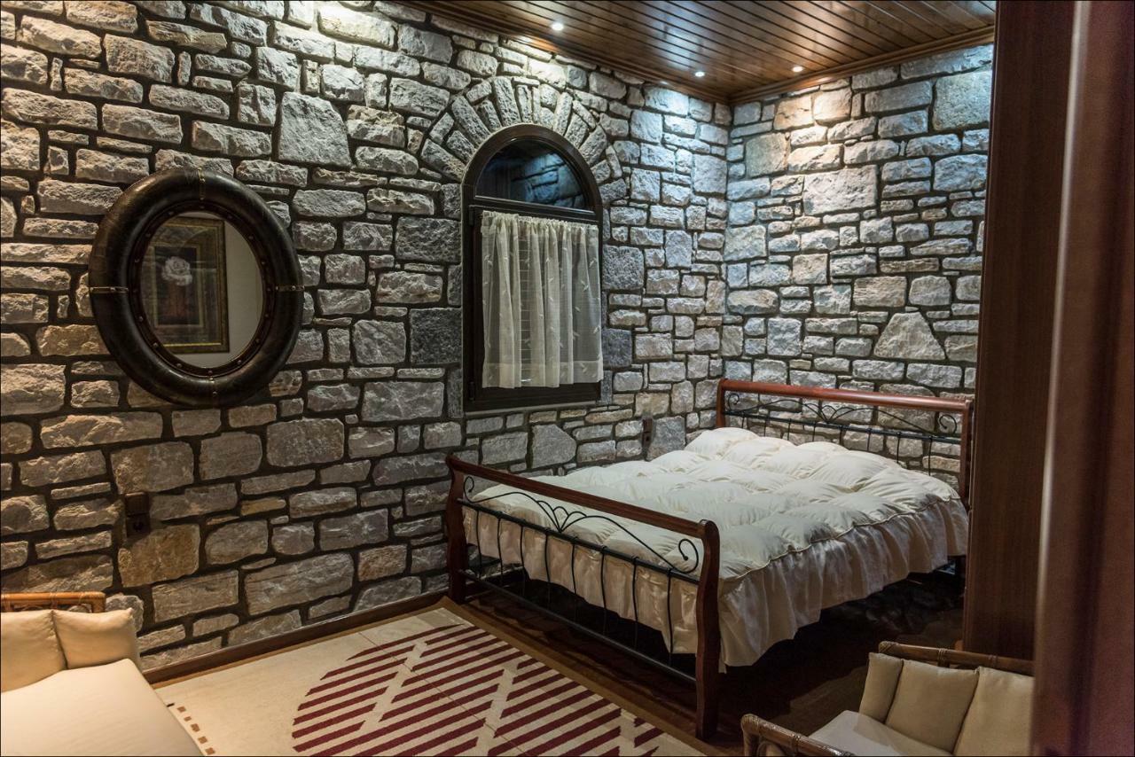Вілла Stone Mansion Anavryti, Αμα 20569 Містрас Екстер'єр фото