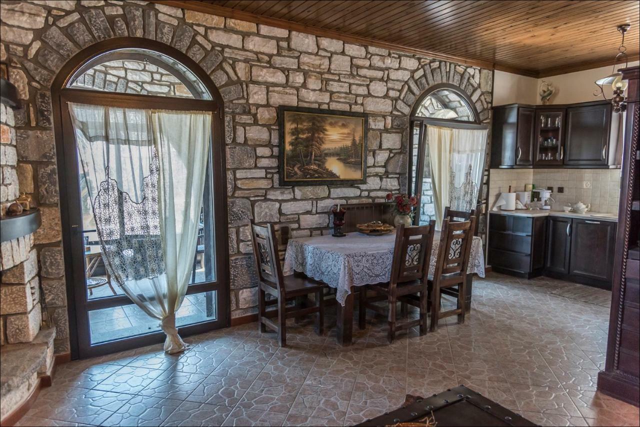 Вілла Stone Mansion Anavryti, Αμα 20569 Містрас Екстер'єр фото